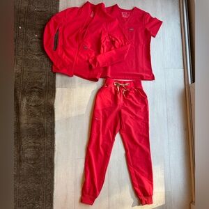 Stunning FIGS NWT Hibiscus Scrub Set